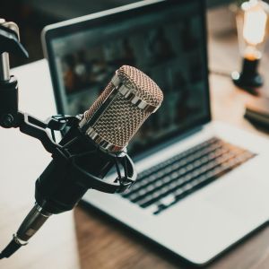 İngilizce Dinleme İçin 10 Podcast Önerisi